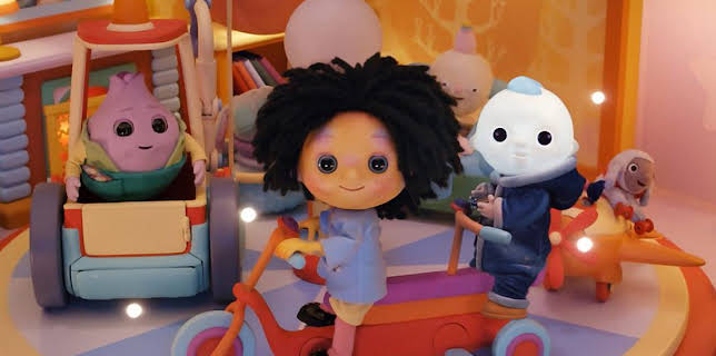 5:45 PM: Moon and Me (S1) | Cbeebies | 12/31 2025