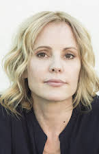Emma Caulfield Ford como 