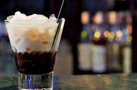 The Everyday Guide to Spirits and Cocktails: Tastes and Traditions: Liqueurs and Cordials - The Flavored Spirits