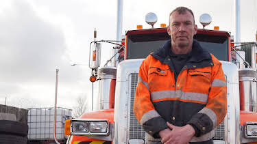 5:00 PM: Trucking Hell (S3 E1) (S3) | Paramount | 6/22 2026