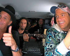 Dennis kommt vorbei - Dennis aus Hürth trifft kölsche Bands