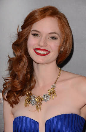 Lacey Hannan as Angela