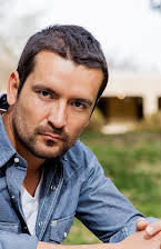 Luis Bordonada as Raul