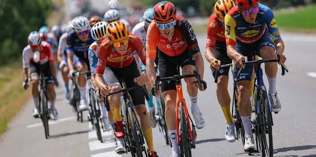 18:00: Tour de France: 2. etappe | TV 2 Sport 2 | 7/6 2025