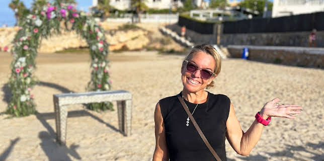 8:00 AM: Bargain-Loving Brits in the Sun (S14 E17) (S14) | 5 Star | 12/11 2025