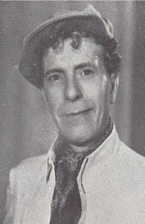 Rafael Icardo as 