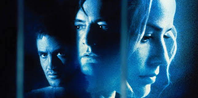 23:50: El efecto dominó (IMDb 5.7) | COSMO | 11/4 2025