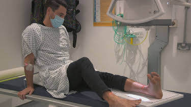 9:00 PM: 24 Hours in A&E | Channel 4 | 3/30 2026