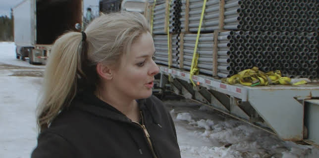 04:55: Ice Road Truckers (S11 E10) (S11) | TV10 | 12/17 2025