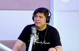 Por el placer de vivir con el Dr. César Lozano season-2024: Duelo migratorio