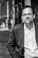 Thom Zimny som Director