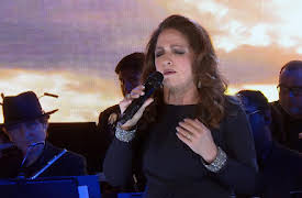 Behind The Music Season 1: Gloria Estefan