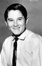 Kevin Corcoran som Boy Blue