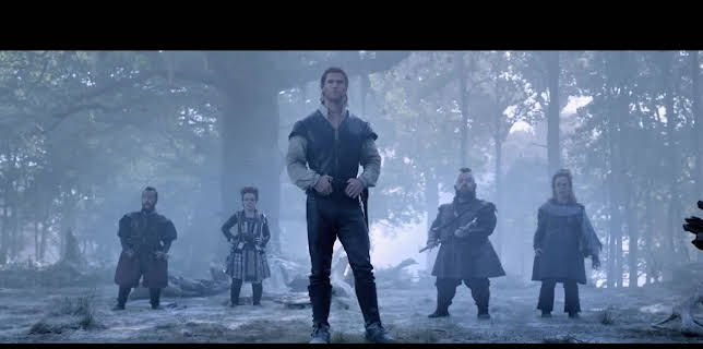 Las crónicas de Blancanieves: El cazador y la reina del hielo (2016)