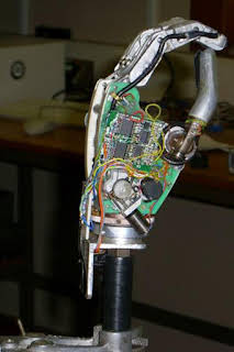 22:30: ¿Cómo lo hacen?: Caravanas, Diapasones | Discovery Max | 2/16 2026