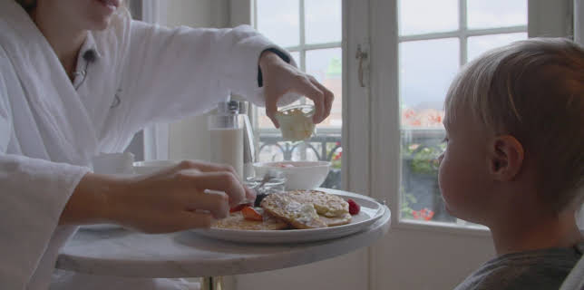 06:55: Unga Mammor (S3 E14) (S3) | TV3 | 1/11 2026