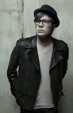 Patrick Stump som Alpha /              Bravo /              Charlie       (voice)