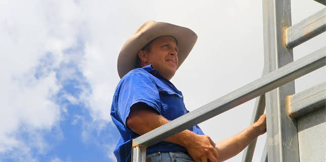 2:00 PM: Outback Truckers (S2 E13) (S2) | Paramount | 3/22 2026