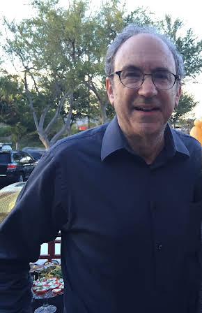 Lowell Ganz as Mr. Gasket