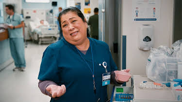 15:55: St. Denis Medical (S1 E4) (S1) | TV6 | 4/23 2026