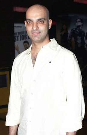 Abbas Tyrewala as 