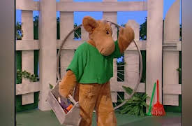 Elliot Moose: The Broken Robot/Paisley the Great/Scaredy Cat/The Ace of Space