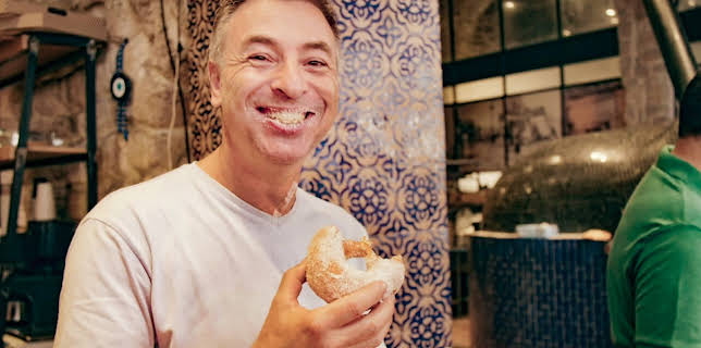 12:45: Tareq Taylors matreise | NRK 2 | 12/6 2025