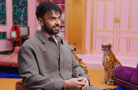 Super Sara, Season 1: I Smoke a Cigar