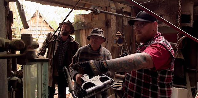 16:55: Aussie Pickers (S2 E3) (S2) | TV10 | 2/23 2026