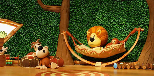 3:05 PM: Raa Raa the Noisy Lion (S2) | Cbeebies | 11/19 2025