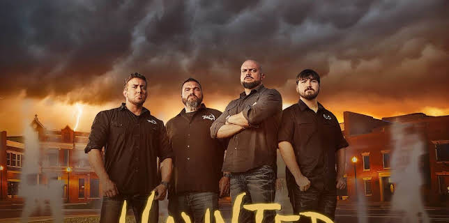 11:00 PM: Haunted Towns (S1 E7) (S1) | ID | 11/14 2025