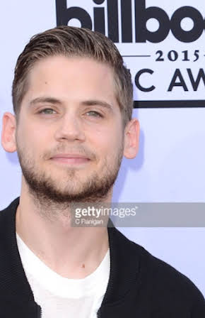 Tony Oller as 