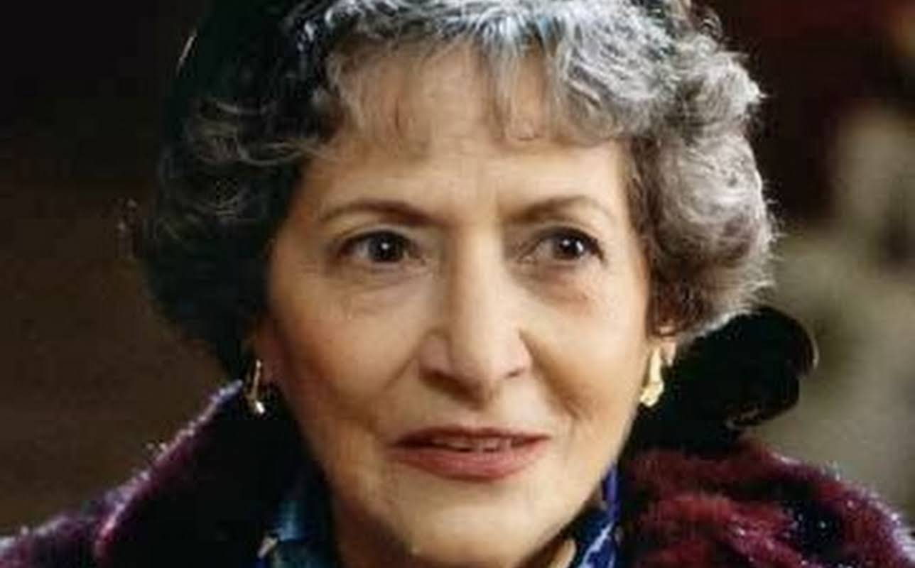 María Elena Flores