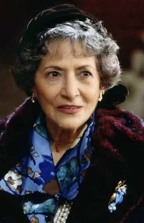 María Elena Flores as 