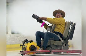 MythBusters Jr. Season 1: Deep Space Hollywood