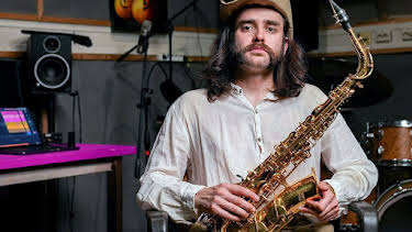 00:10: Tracks East | Arte | 6/17 2026
