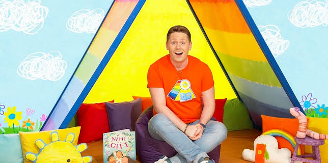 9:10 AM: Milkshake! Story Den (S4 E13) (S4) | Channel 5 | 1/30 2026