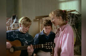 Round The Twist: Lighthouse Blues