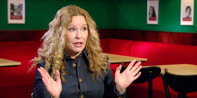 22:20: Sichtbar, stark und selbstbewusst  - Die Revolution der Frauen über 50 | ARD Alpha | 3/4 2026