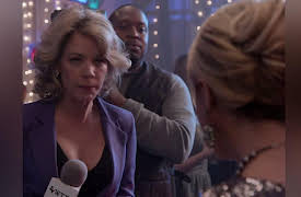 Faking It Season 1: Homecoming Out