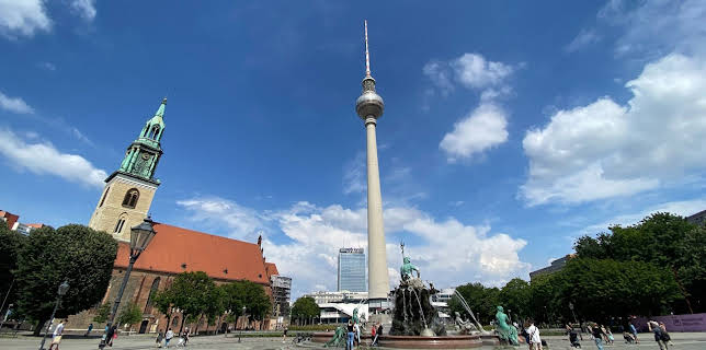 13:30: Unterwegs in Berlin-Mitte | RBB Fernsehen | 11/3 2025