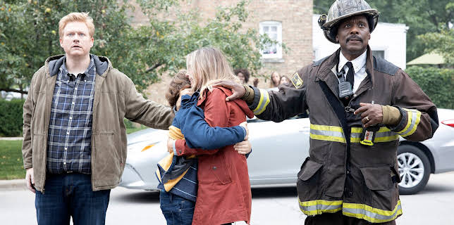 03:30: Chicago Fire (S8 E6) (S8) | Viasat Series | 12/2 2025