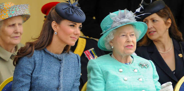 9:00 PM: Kate (S1 E2) (S1) | 5 Star | 12/30 2025