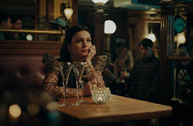 The street where I live S01: ”The end is also a beginning”