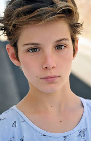 Roman Guerriero as Young 'Hal' Doss