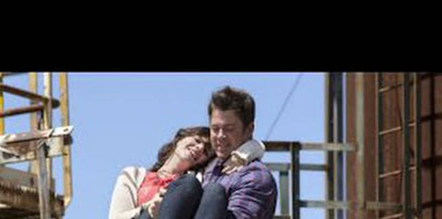 21:06: The Librarians (T1): Ep.9 The Librarians y la Ciudad de la Luz | SYFY | 2/20 2026