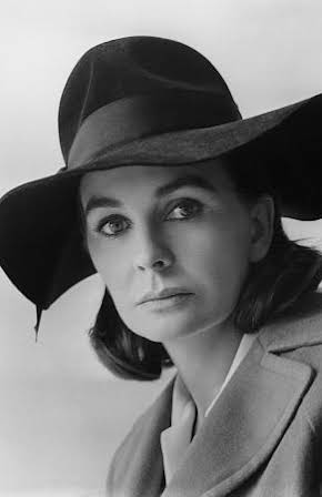 Jean Simmons as 
