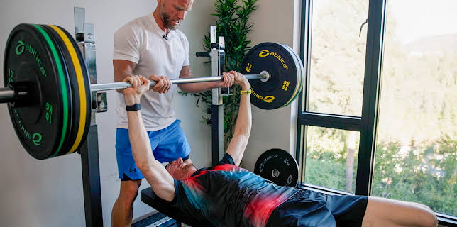 22:00: 16 ukers helvete (S5 E4) (S5) | MAX | 1/28 2026