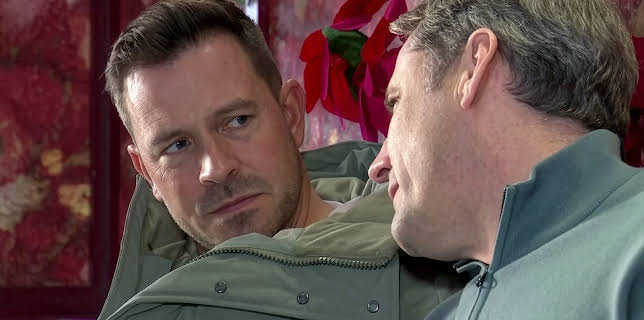 7:00 PM: Hollyoaks | E4 | 12/9 2025