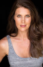 Sarah Lancaster som 